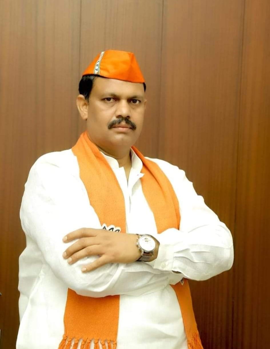 તા.૦૧-૦૬-૨૦૨૪ ના રોજ ગુજરાત સરકારના પૂર્વ સિનિયર કેબિનેટ મંત્રી, માંગરોળ વિધાનસભાના લોકપ્રિય ધારાસભ્ય ગણપતસિંહ વસાવા સાહેબને જન્મદિવસની ખૂબ ખૂબ શુભેચ્છાઓ પાઠવી.